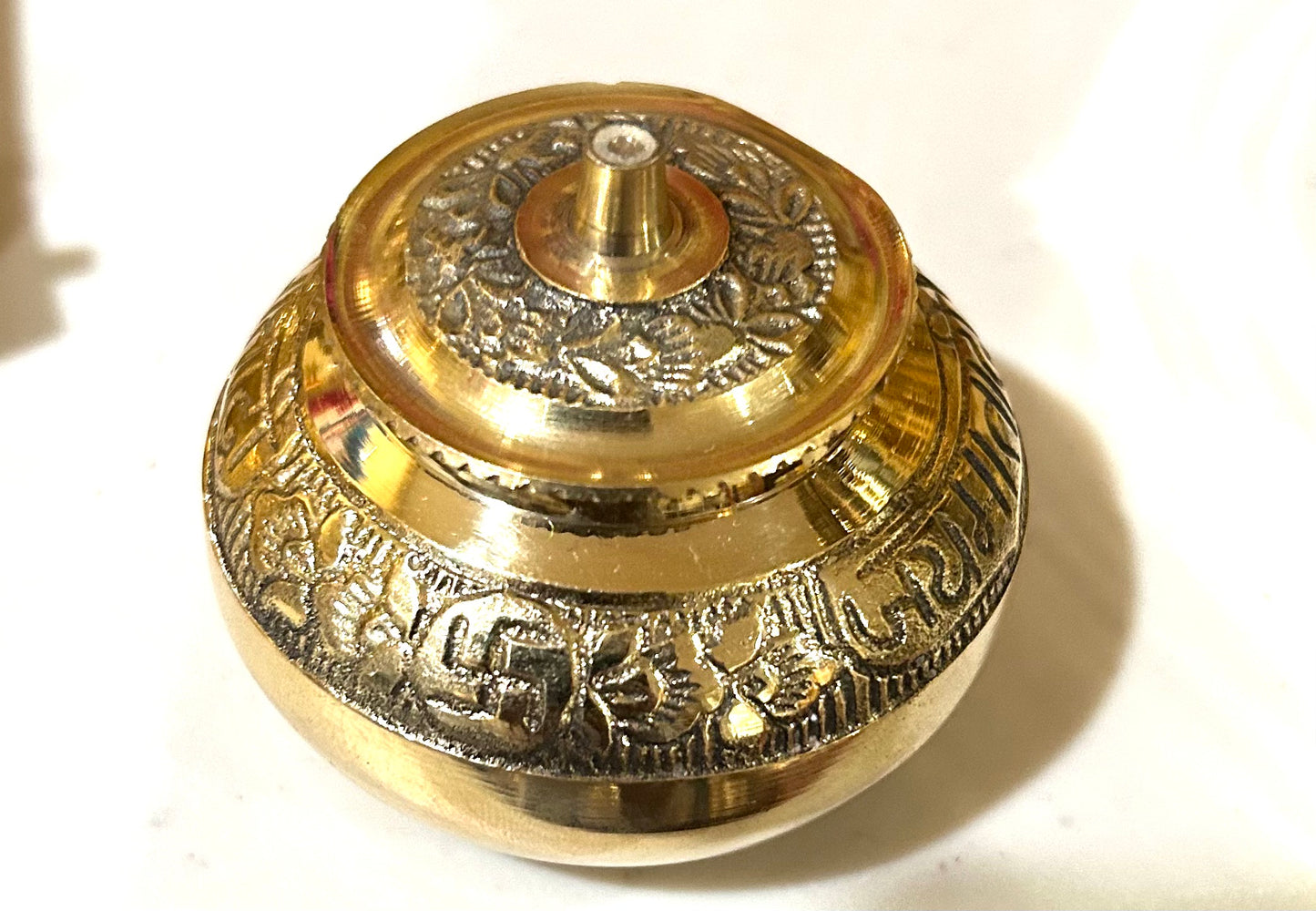 Brass kumkum Holder|Kumkum Box|Pooja thali ,Return Gifts,Housewarming Gifts, Puja Favors,christams Gift For Guests,wedding favor