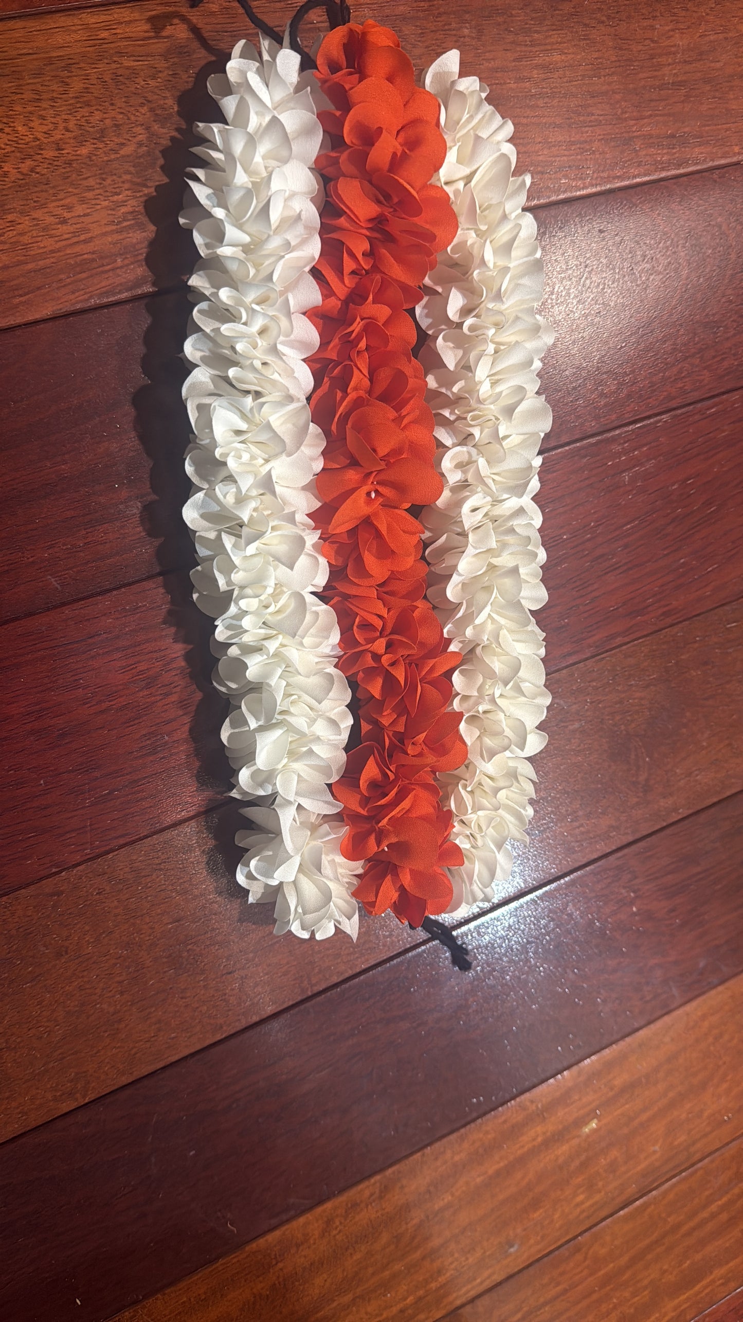 Bharatanatyam Dance flower Gajra – Traditional Hair Flower Garland for Classical Dance Performance | Bharatnatyam, Kuchipudi, Weddings, Birthdays | Classical Dance Jewelry garland