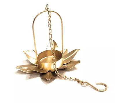 Metal decorative hanging t-light holder