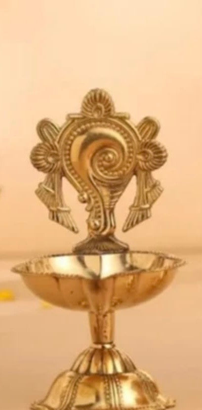 Shankh Chakra Diya | Brass Deep/ Shank Lamp/ Brass Vilakku |brass oil lamp |Housewarming return Gifts, Puja Favors|Diya | Brass Table Diya | Oil Puja Lamp