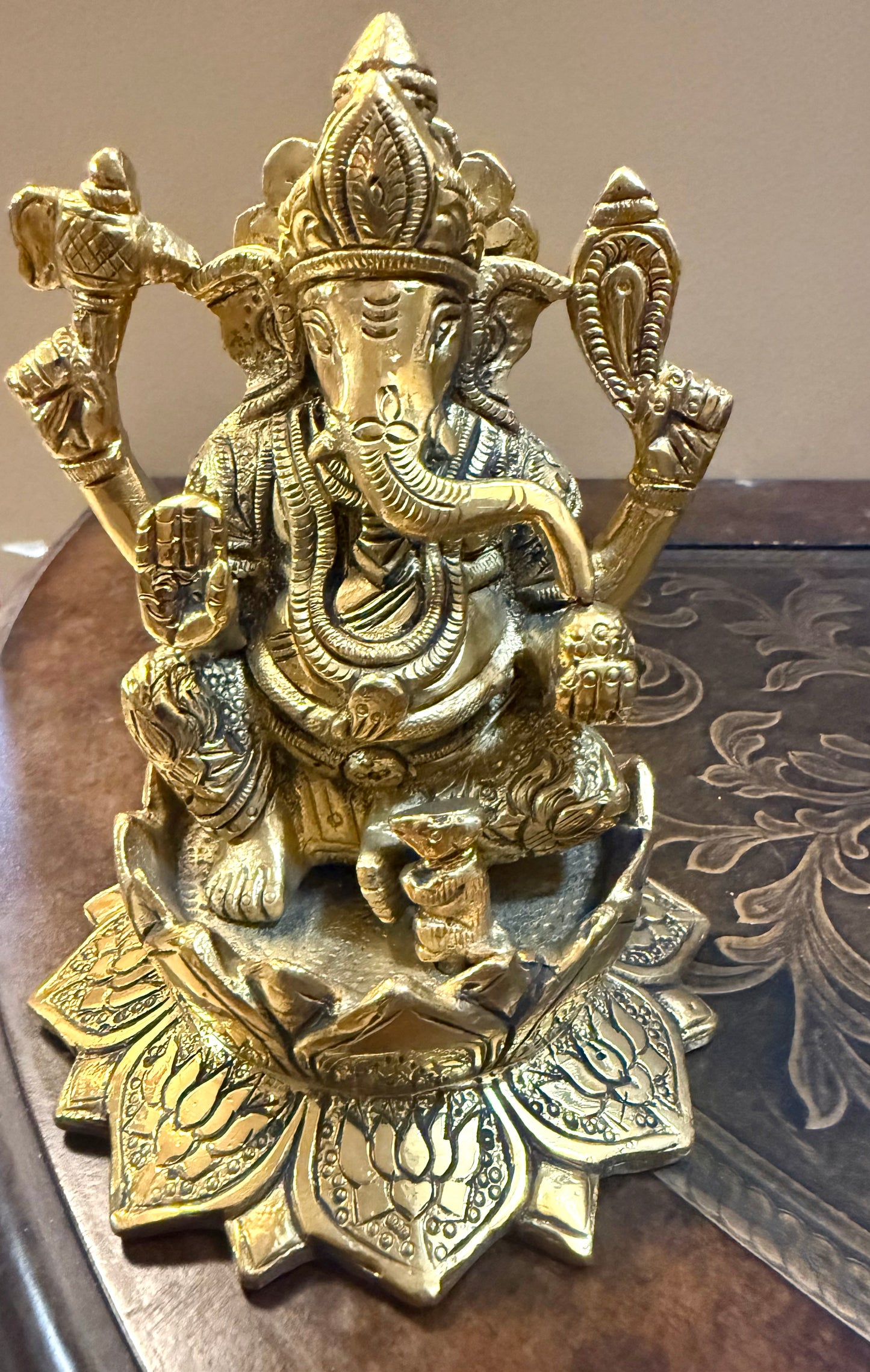 Brass Hindu god idols | 5.5 inch Ganesha and Lakshmi God statues with Lotus for pooja room | Vinayakar & Lakshmi Murti | Antique Brass Statue|Lakshmi |Vinayagar | Lakshmi brass Statue for Hindu pooja
