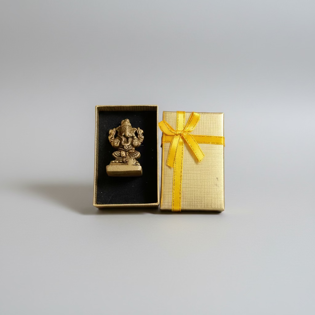 Miniature god idols brass|Brass Hindu god idols | God Murti | Antique Miniature Brass Statue|Lakshmi |Vinayagar | Vishnu | Hanuman |Krishna | brass Statue for Hindu pooja return gifts