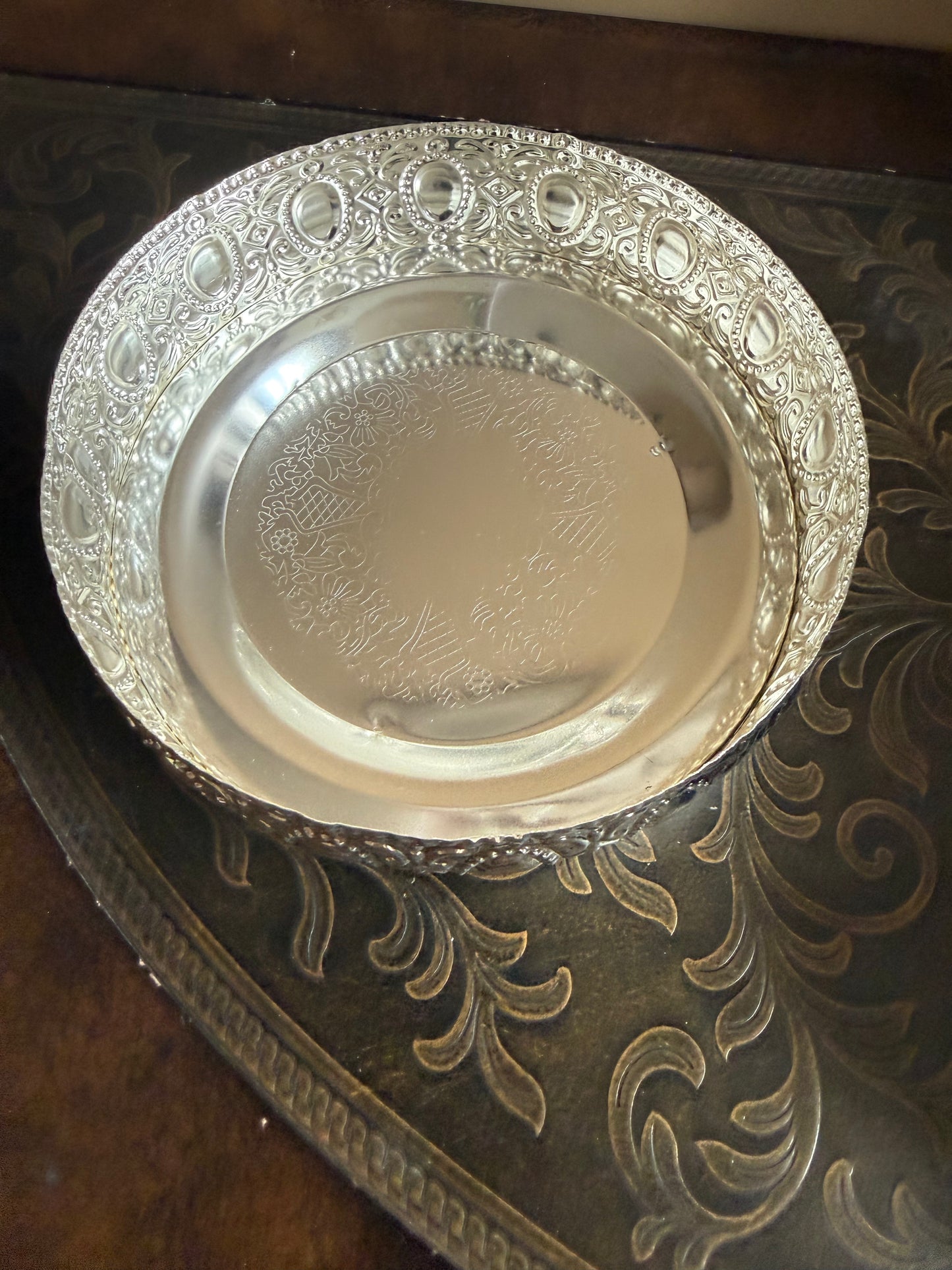 German Silver Pooja Thaali | German Silver Indian Pooja Tray Favor, Thambulam|Diwali Return Gift (8-Inch) |Favors Housewarming Gifting |Traditional Return Gifts
