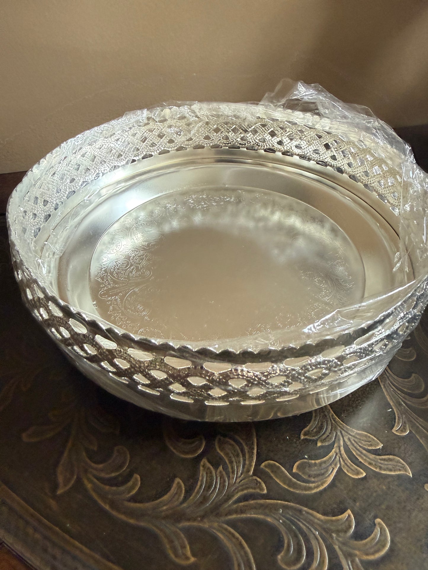 German Silver Pooja Thaali | German Silver Indian Pooja Tray Favor, Thambulam|Diwali Return Gift (8-Inch) |Favors Housewarming Gifting |Traditional Return Gifts