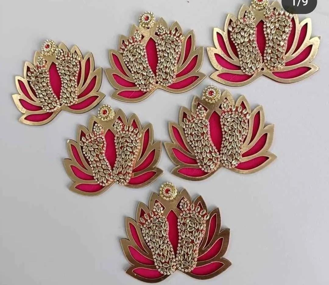 1 piece Acrylic Pink Lotus Lakshmi Charan Paduka Feet Sticker – Handcrafted Home Temple Decor | Diwali, Ganesh Chaturthi, Indian Festival & New Year Decoration Gift (3.5")
