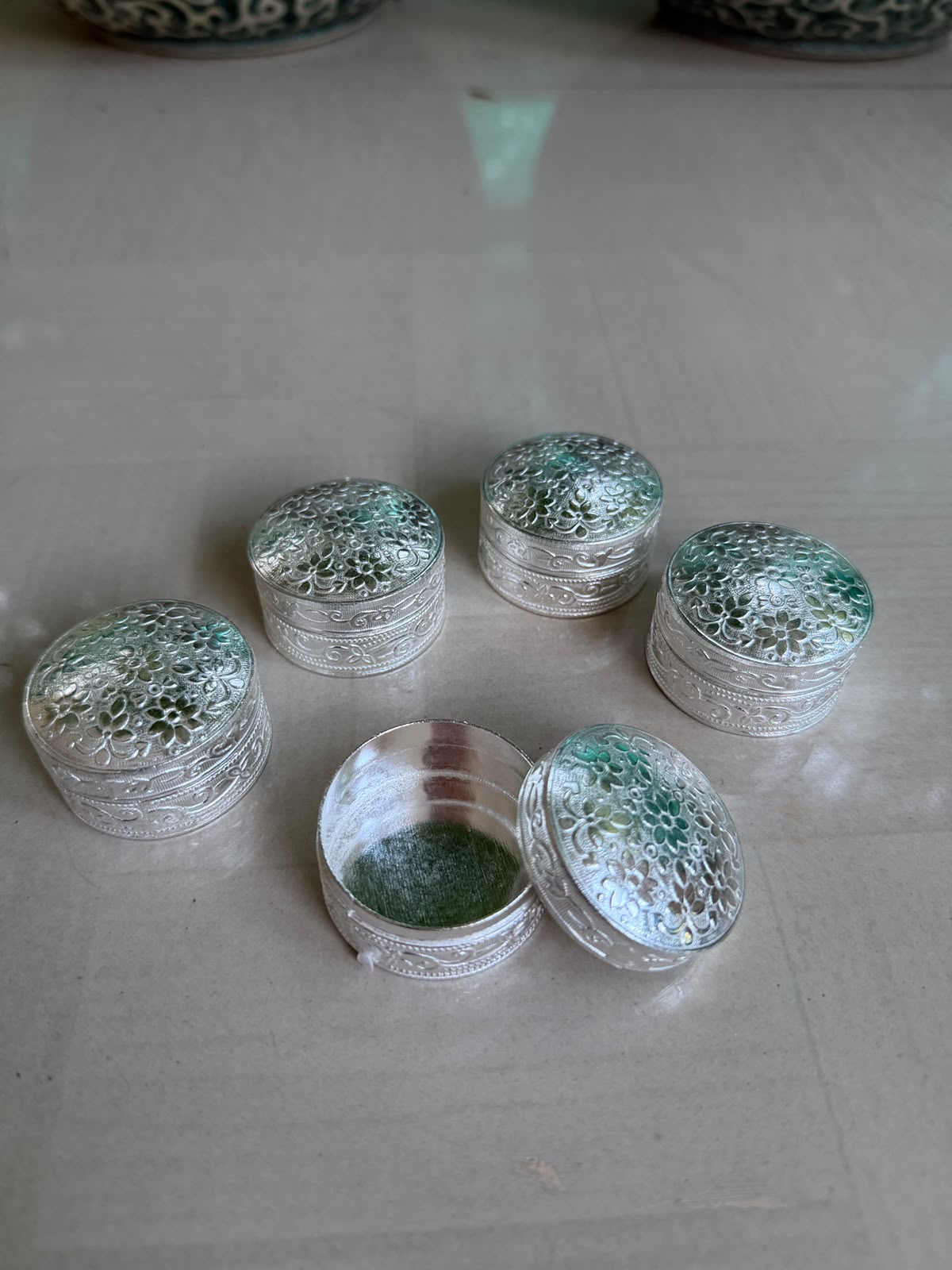 German Silver Round Kumkum Holder / Pan Dibbi – Diwali, Navaratri & Golu Return Gift