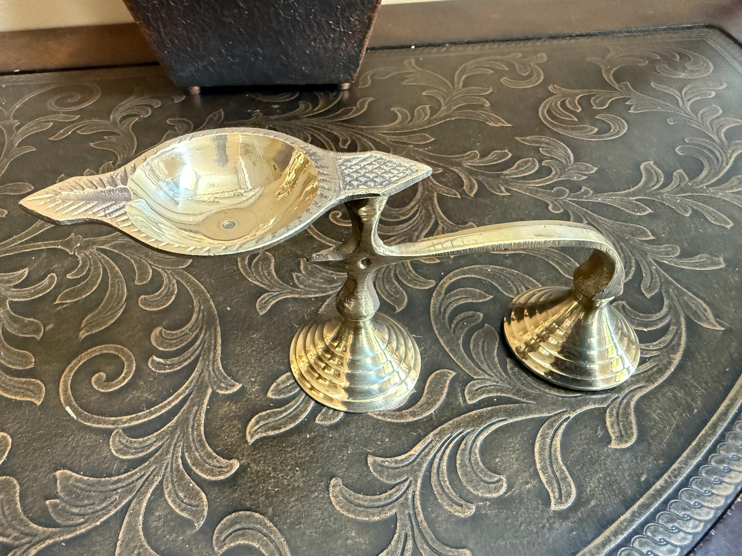 Brass Aarti Stand | Kapoor Dhani | Camphor Burner | Aarti Kapuradani for Pooja-MuruganDecors-USA