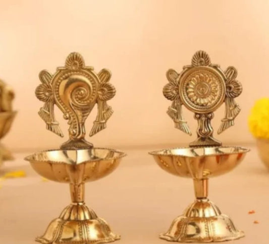 Shankh Chakra Diya | Brass Deep/ Shank Lamp/ Brass Vilakku |brass oil lamp | Return Gifts|kuthu villakku|Housewarming Gifts, Puja Favors|Kamatchi Villakku | Gajalakshmi villakku | Diya | Brass Table Diya Brass Diya Oil Puja Lamp