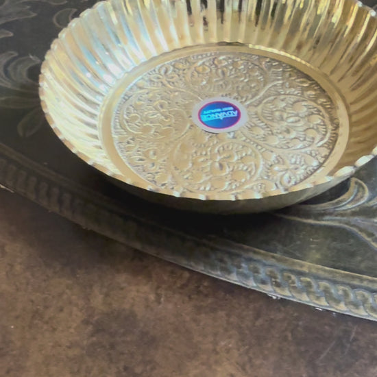Murugan Decors Decorative Pheldar Brass Tray | Brass Pooja Plate|4 inches|Pooja Thali| Pooja Bowl | Pooja Favour | Housewarming Return Gifts brass Pooja tray for home
